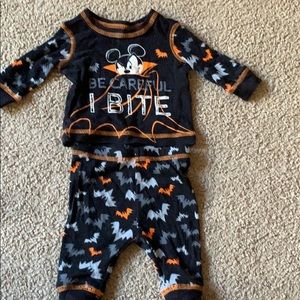 2pc Halloween Mickey “Be careful I bite” Pj set